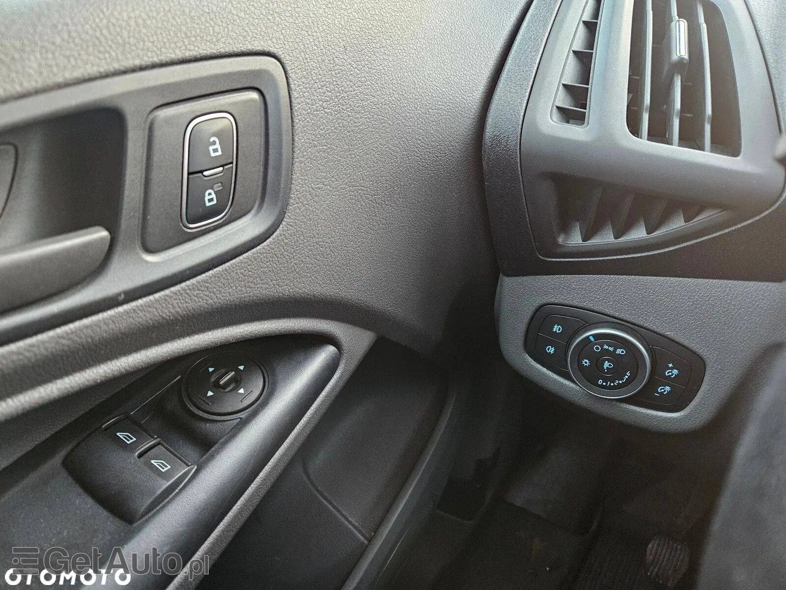 FORD Transit Connect Trend