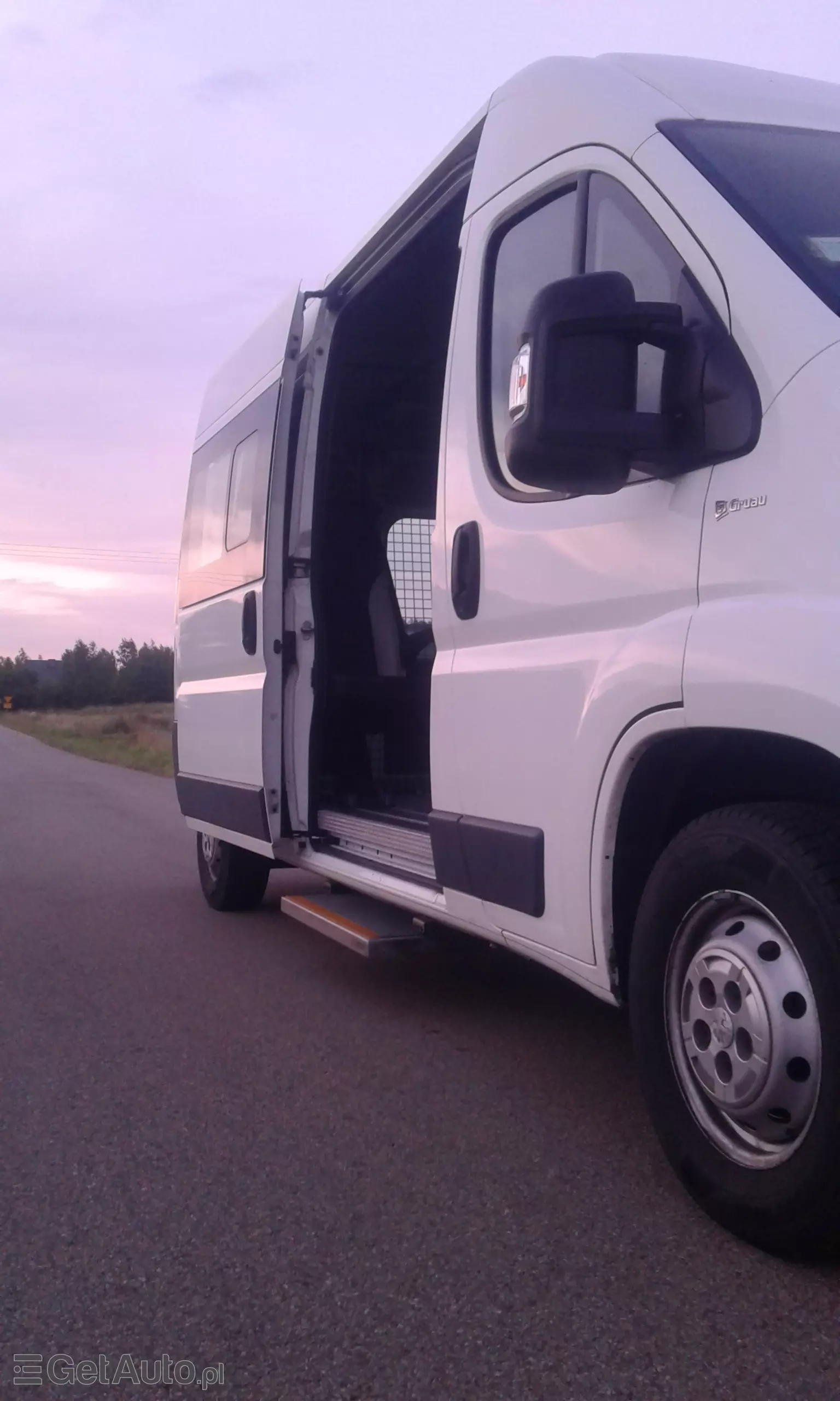 PEUGEOT Boxer 335 L3H2 przeszklony