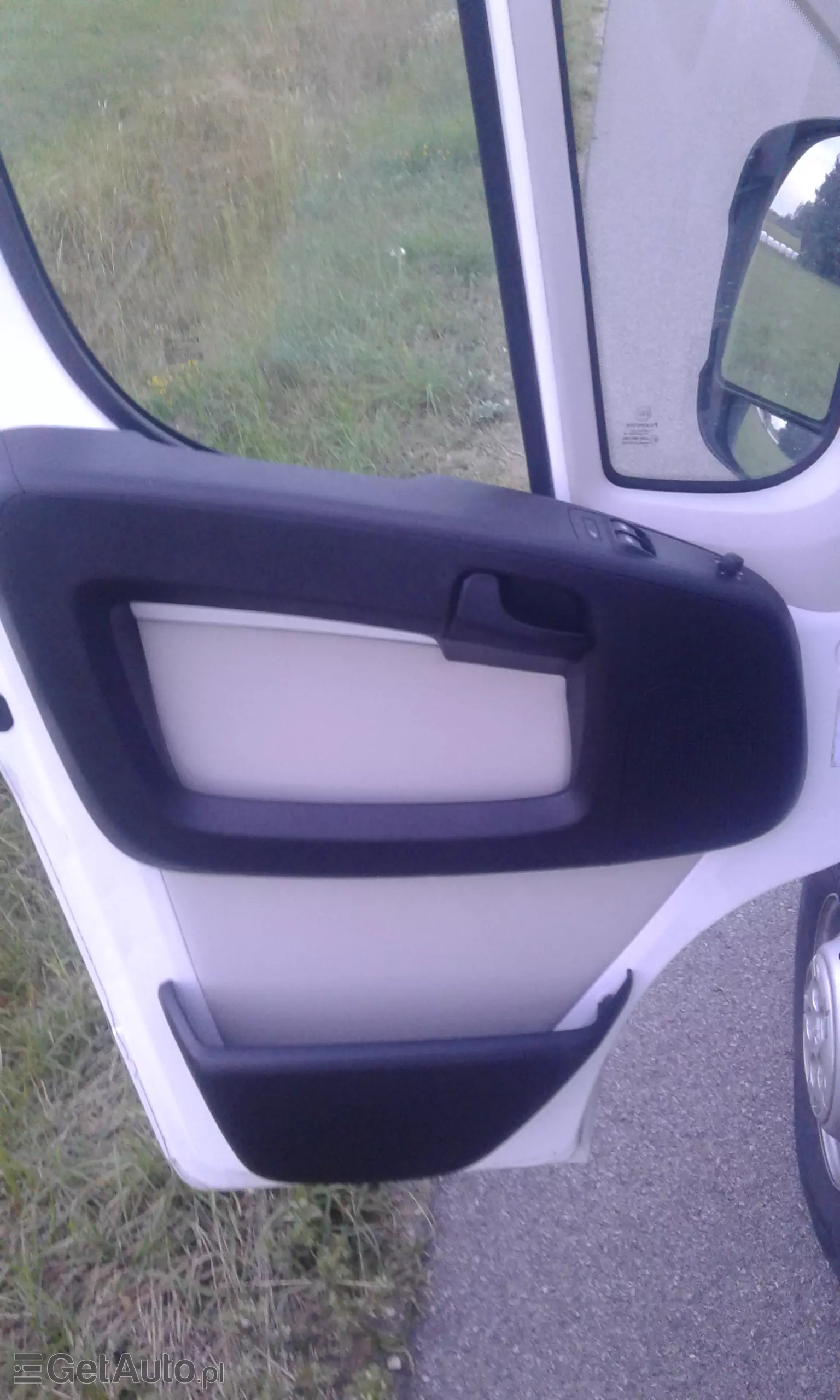 PEUGEOT Boxer 335 L3H2 przeszklony