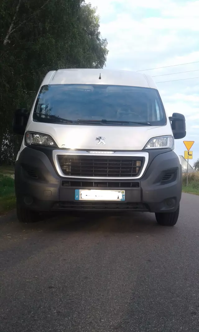 PEUGEOT Boxer 335 L3H2 przeszklony