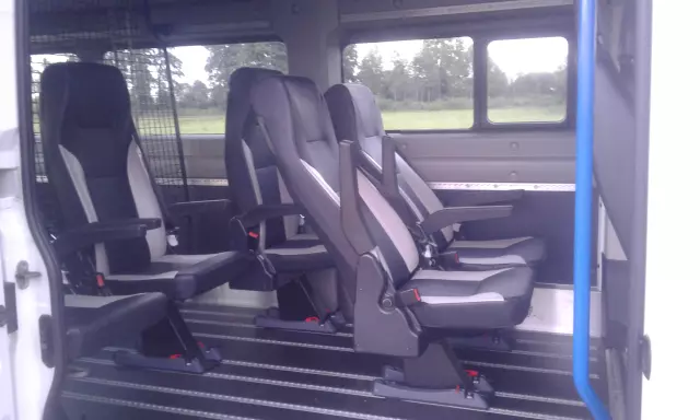 PEUGEOT Boxer 335 L3H2 przeszklony