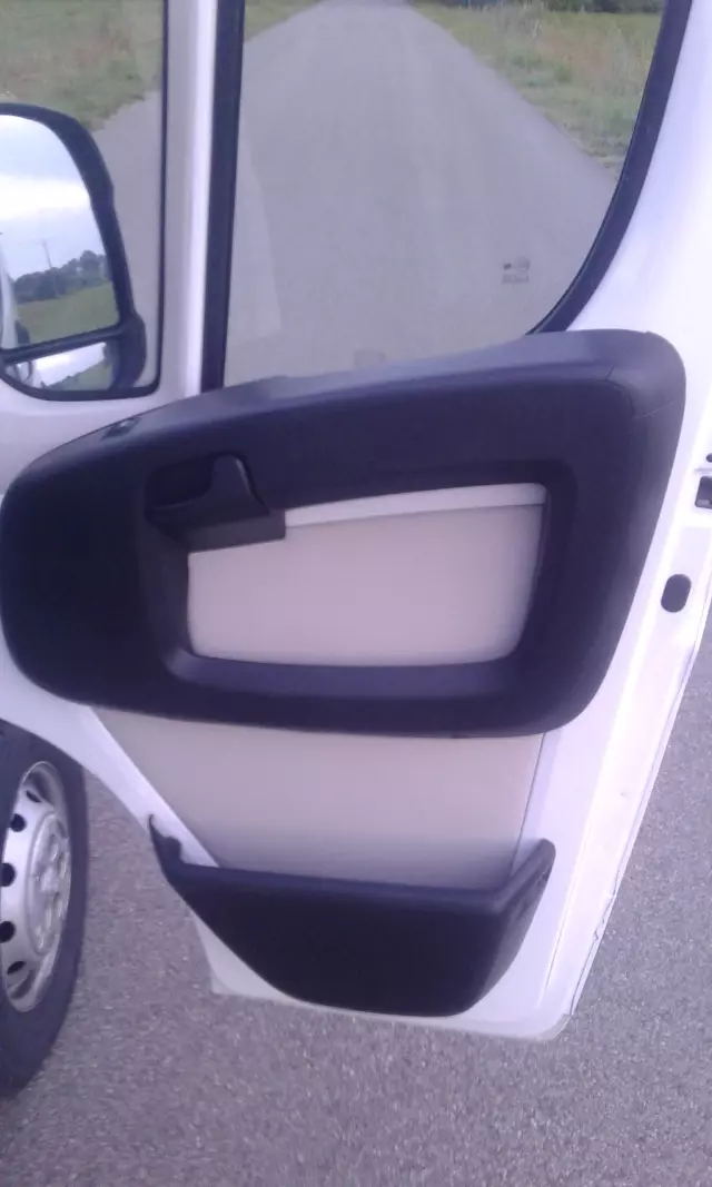 PEUGEOT Boxer 335 L3H2 przeszklony