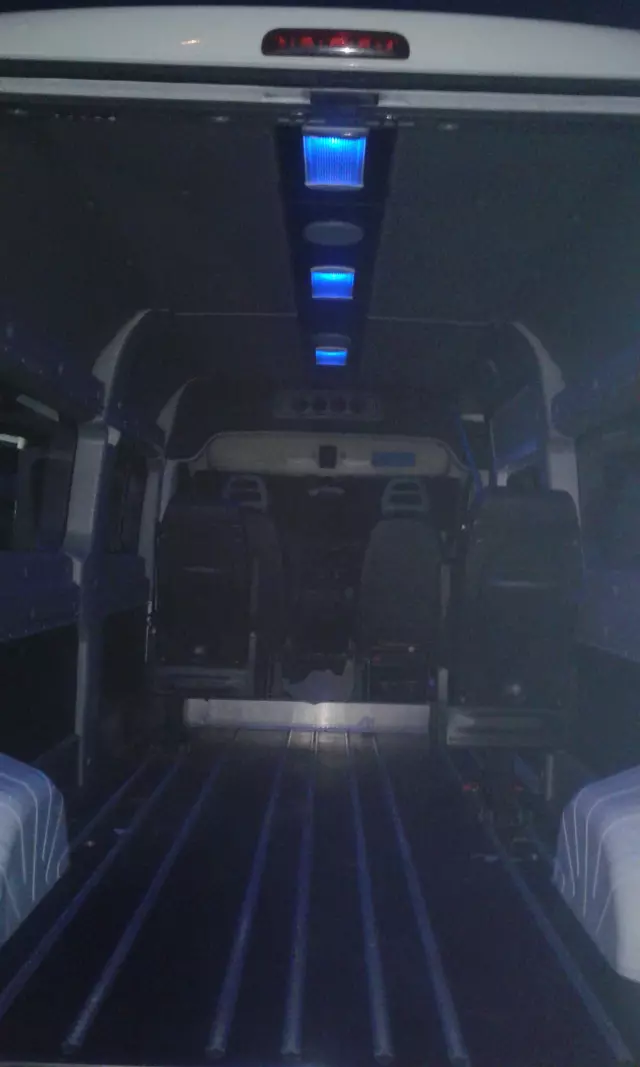 PEUGEOT Boxer 335 L3H2 przeszklony