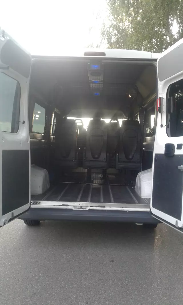 PEUGEOT Boxer 335 L3H2 przeszklony