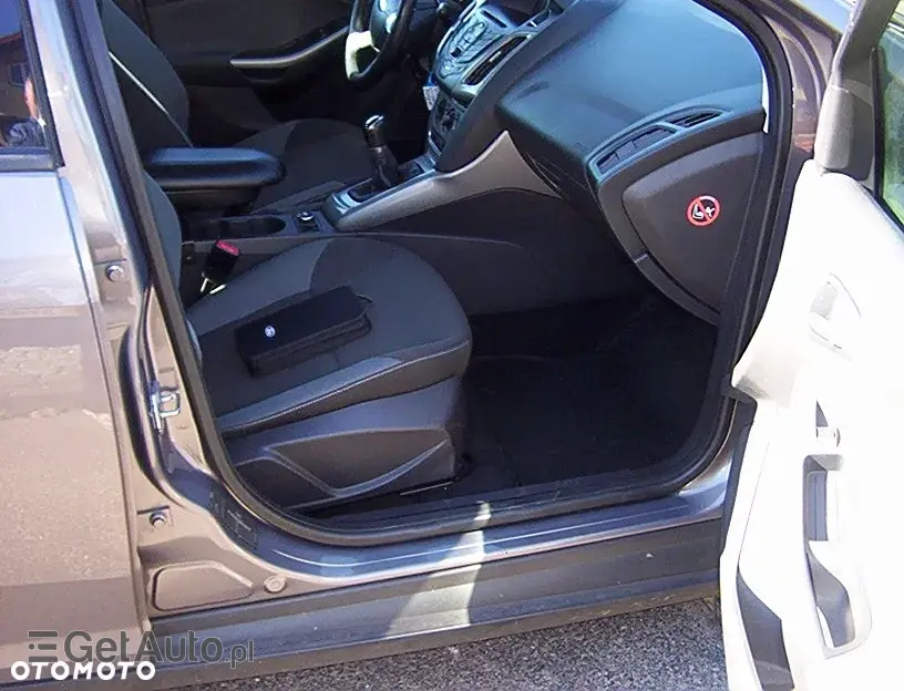 FORD Focus Titanium