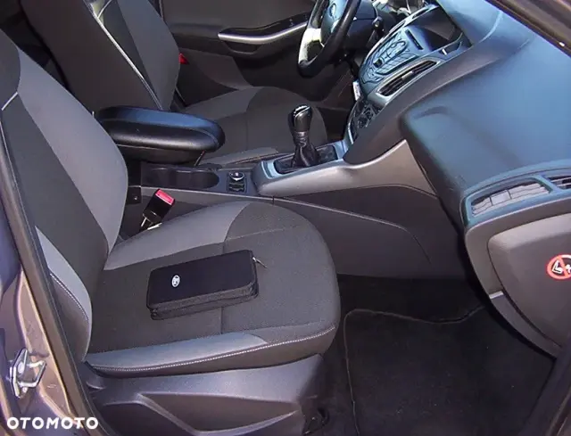 FORD Focus Titanium