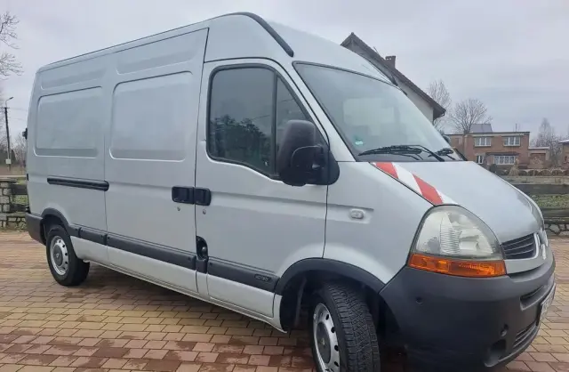 RENAULT Master 