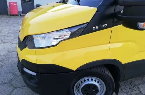 IVECO 35 Daily 