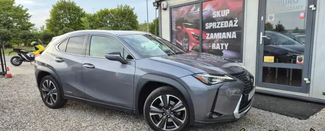 LEXUS UX 