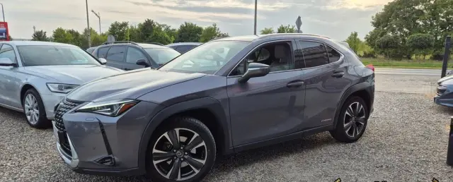 LEXUS UX 