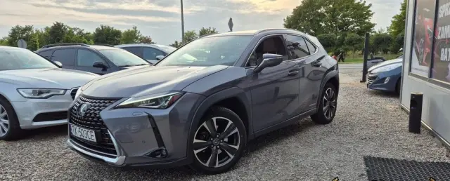 LEXUS UX 