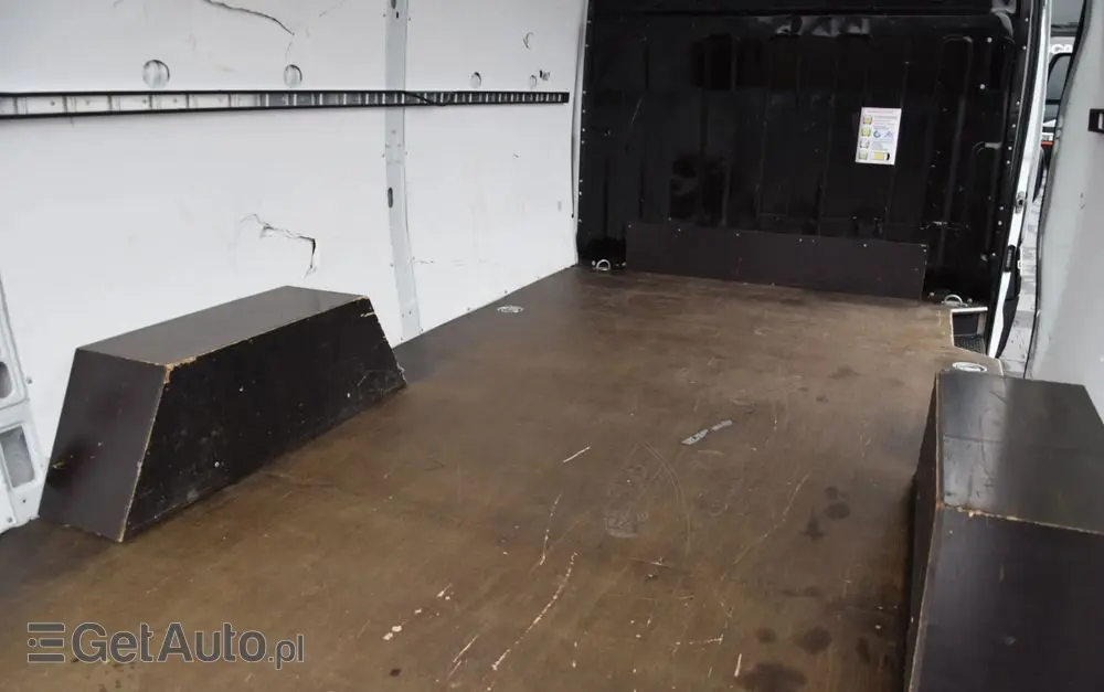 IVECO DAILY 35S12 / 2.3 - 120 KM / DOSTAWCZE / BLASZAK / KLIMA / TEMPOMAT / KLIMA / TRYB CITY / SERWISOWANY / SPROWADZONY Z NIEMIEC 