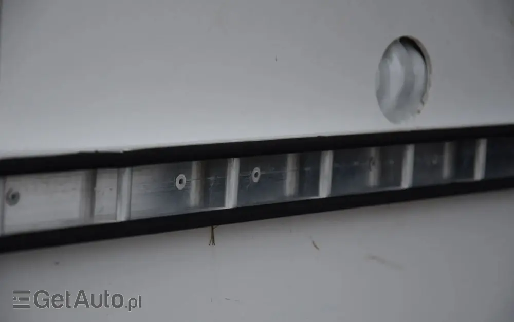 IVECO DAILY 35S12 / 2.3 - 120 KM / DOSTAWCZE / BLASZAK / KLIMA / TEMPOMAT / KLIMA / TRYB CITY / SERWISOWANY / SPROWADZONY Z NIEMIEC 