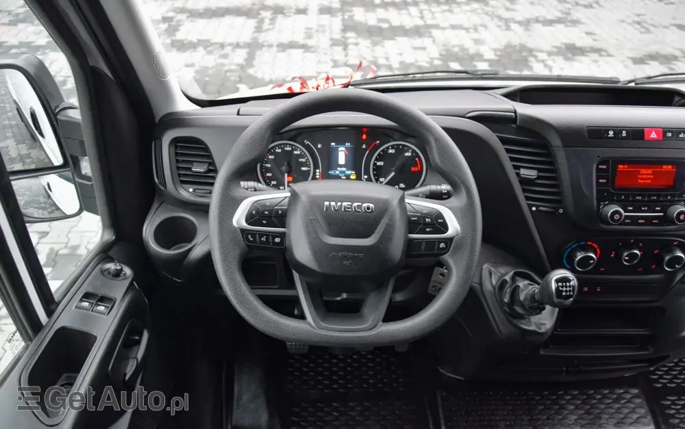 IVECO DAILY 35S12 / 2.3 - 120 KM / DOSTAWCZE / BLASZAK / KLIMA / TEMPOMAT / KLIMA / TRYB CITY / SERWISOWANY / SPROWADZONY Z NIEMIEC 