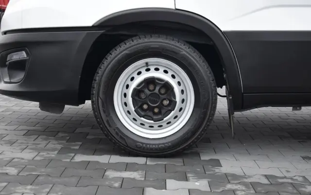 IVECO DAILY 35S12 / 2.3 - 120 KM / DOSTAWCZE / BLASZAK / KLIMA / TEMPOMAT / KLIMA / TRYB CITY / SERWISOWANY / SPROWADZONY Z NIEMIEC 