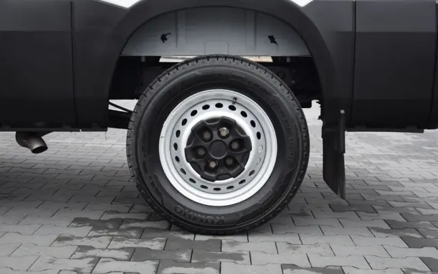 IVECO DAILY 35S12 / 2.3 - 120 KM / DOSTAWCZE / BLASZAK / KLIMA / TEMPOMAT / KLIMA / TRYB CITY / SERWISOWANY / SPROWADZONY Z NIEMIEC 