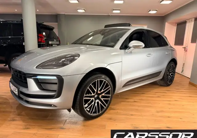 PORSCHE Macan Standard