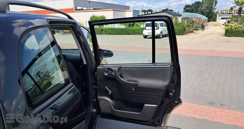 OPEL Zafira 1.8 16V Elegance