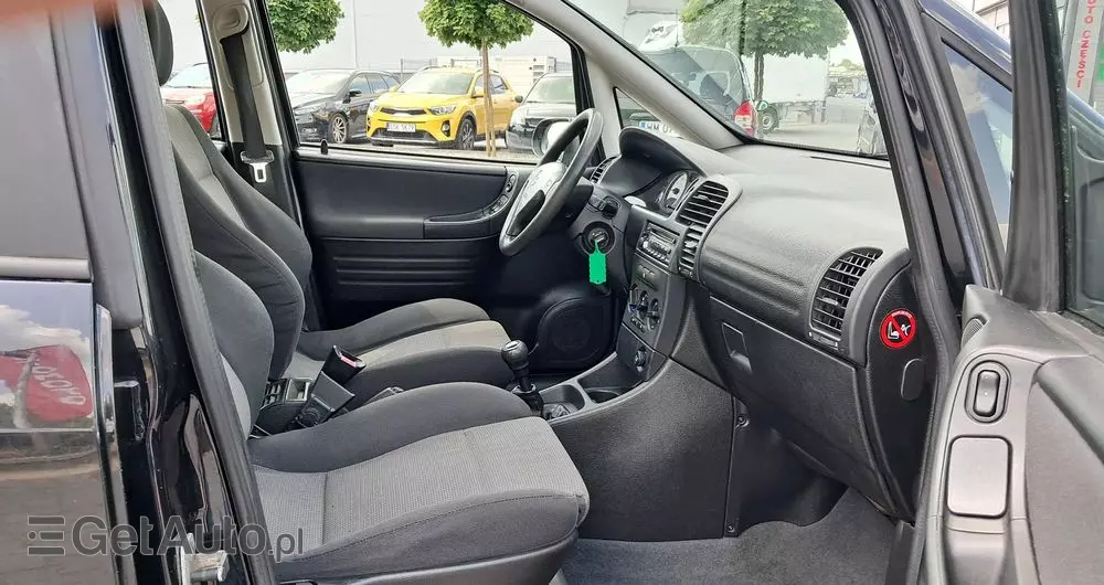 OPEL Zafira 1.8 16V Elegance