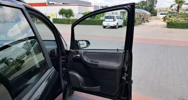 OPEL Zafira 1.8 16V Elegance