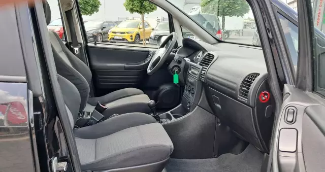 OPEL Zafira 1.8 16V Elegance