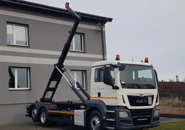 MAN TGS 26.420 E6 HAKOWIEC HS20 6x2 3-OSIE 