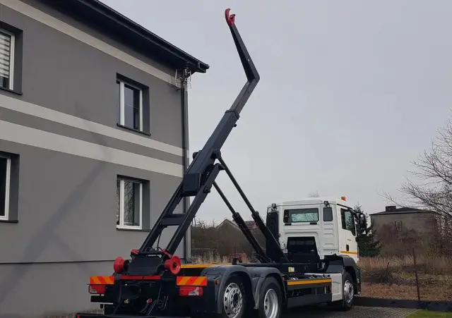 MAN TGS 26.420 E6 HAKOWIEC HS20 6x2 3-OSIE 