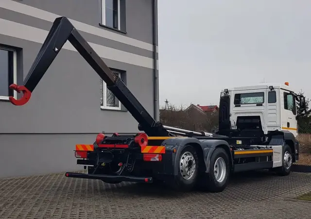 MAN TGS 26.420 E6 HAKOWIEC HS20 6x2 3-OSIE 