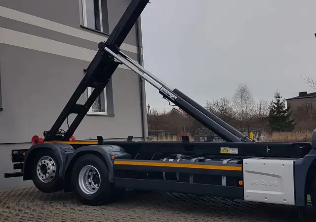 MAN TGS 26.420 E6 HAKOWIEC HS20 6x2 3-OSIE 