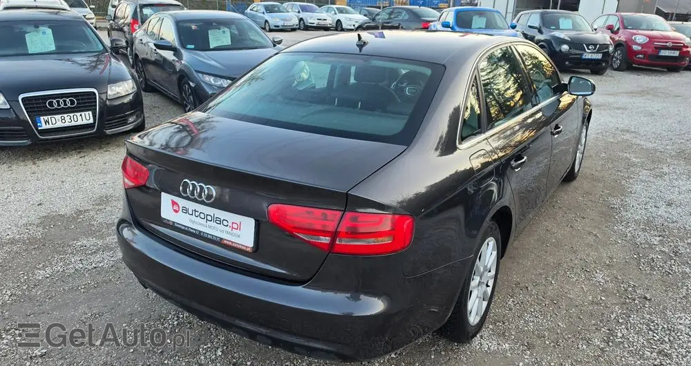 AUDI A4 Limousine 