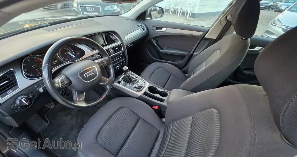 AUDI A4 Limousine 