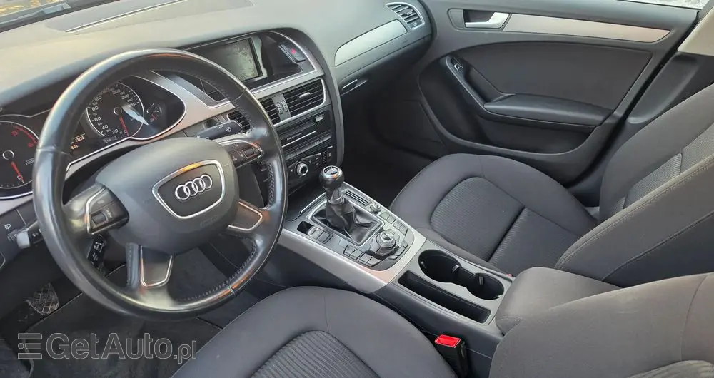 AUDI A4 Limousine 