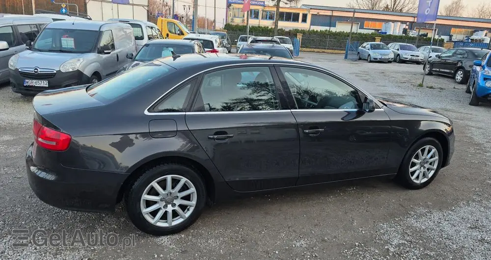 AUDI A4 Limousine 