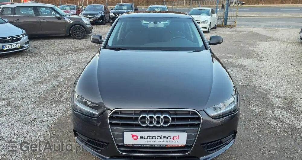 AUDI A4 Limousine 