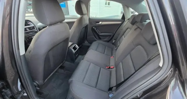 AUDI A4 Limousine 