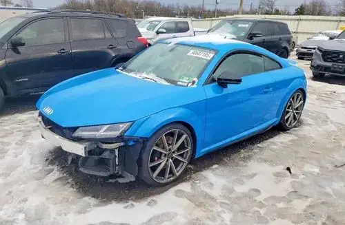 AUDI TT 