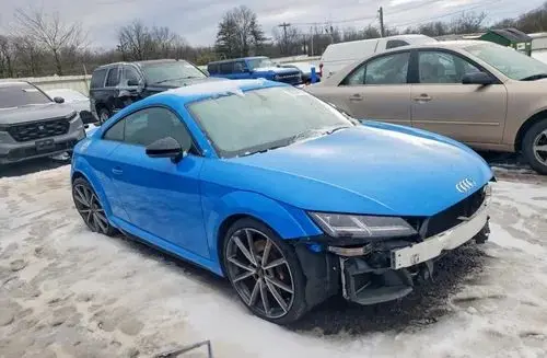 AUDI TT 