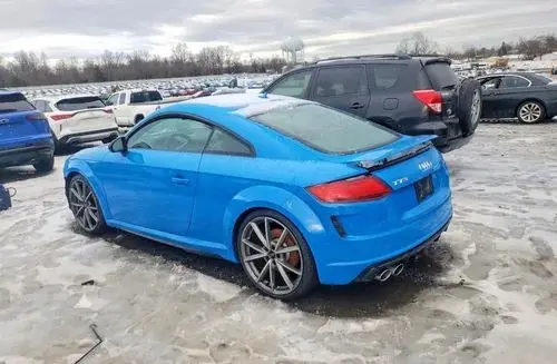 AUDI TT 