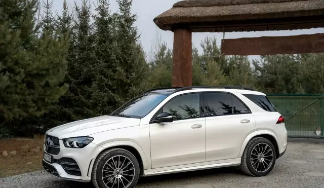 MERCEDES-BENZ GLE 