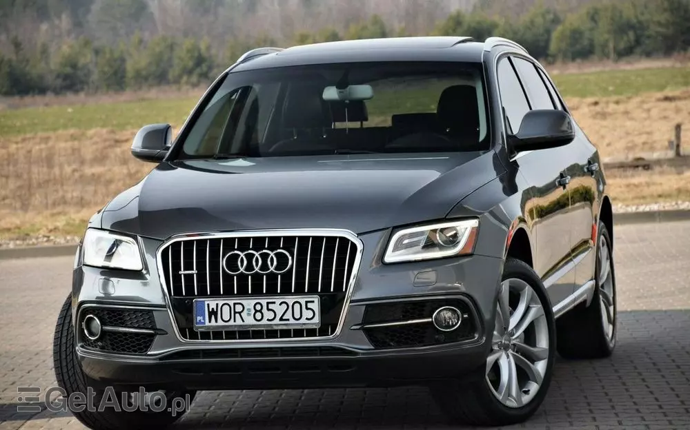 AUDI Q5 