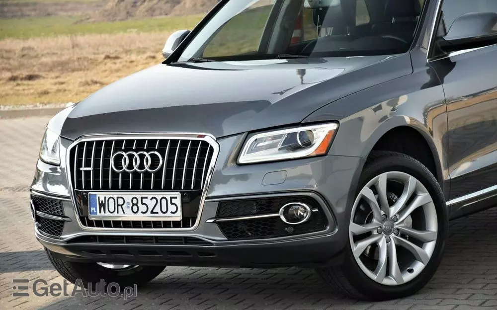 AUDI Q5 