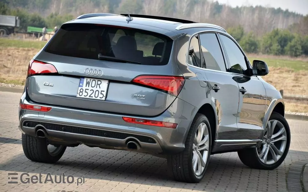 AUDI Q5 