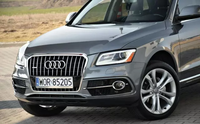AUDI Q5 
