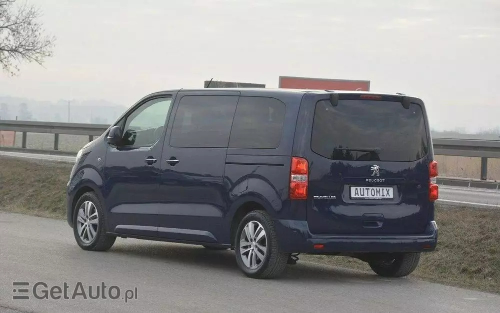 PEUGEOT Traveller 