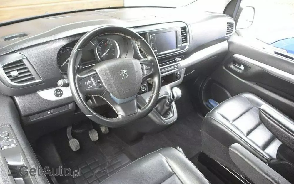 PEUGEOT Traveller 