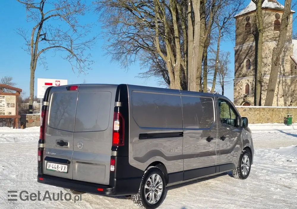 OPEL Vivaro 