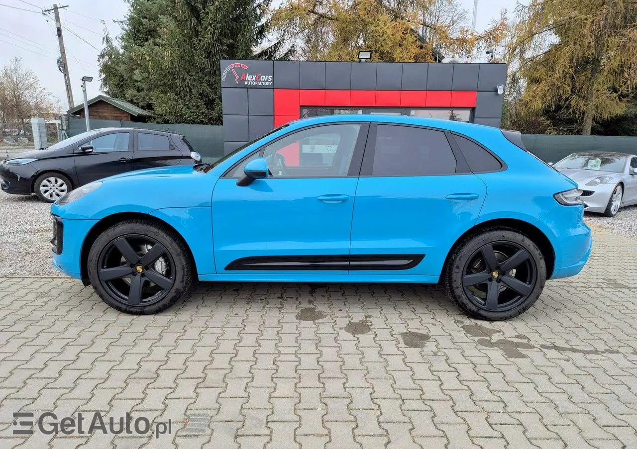PORSCHE Macan Standard