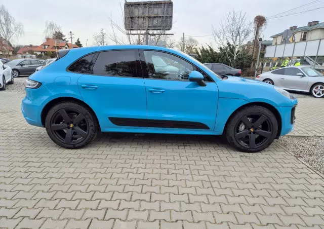 PORSCHE Macan Standard