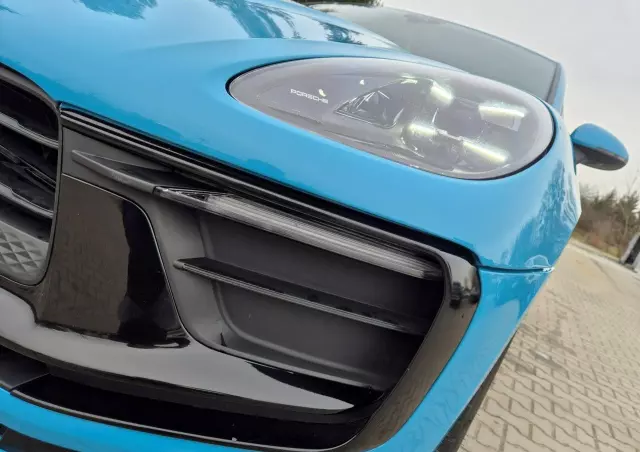PORSCHE Macan Standard
