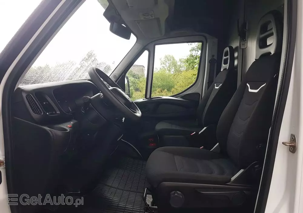 IVECO DAILY KONTENER NISKOPODŁOGOWY 4,43x2,23x2,42 SKLEP FOODTRUCK BAR KLIMA KONIOWÓZ KAMPER 